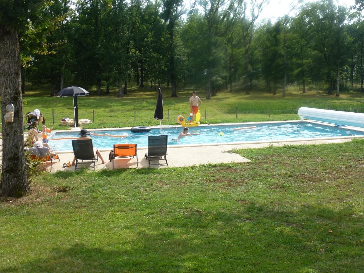 Auberge Le Gabachou Montpezat-de-Quercy Exterior foto